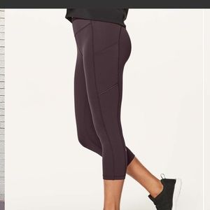 Lululemon Speed Up Crop (21") Pelt size 6